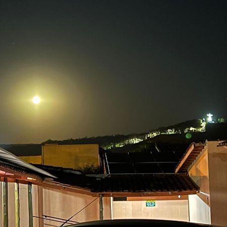 Hotel Cristo Redentor Jatai Bagian luar foto